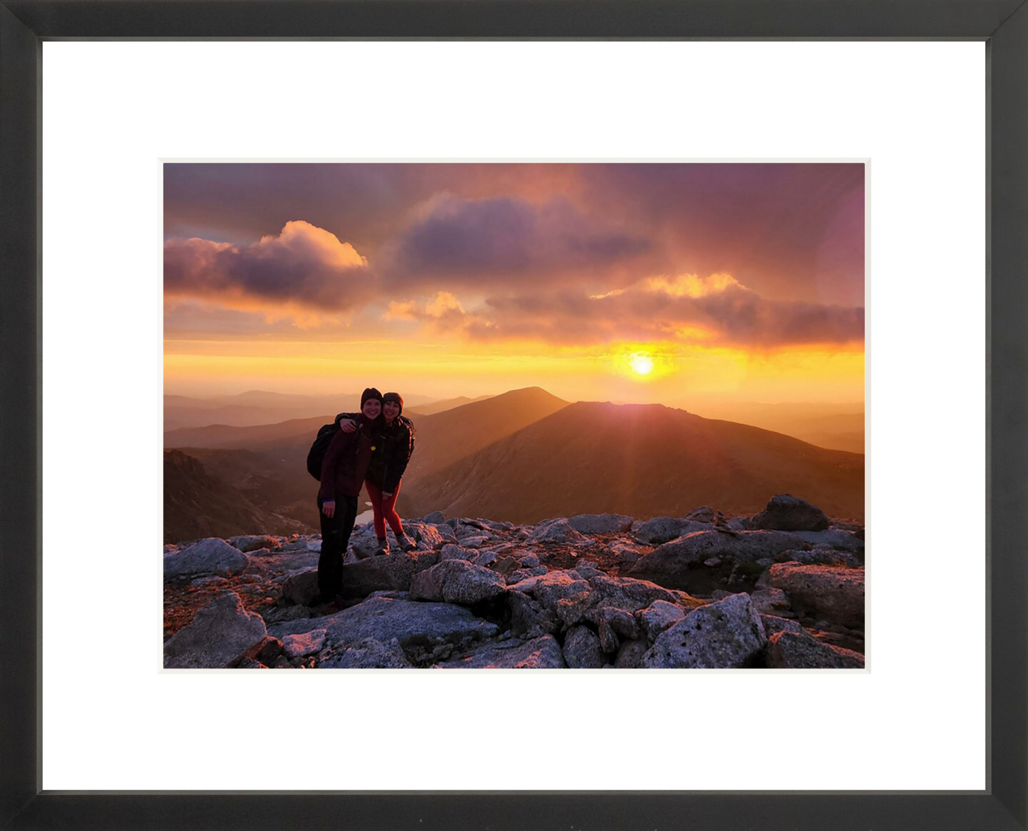 The Classic 20" x 16" Gift (Landscape)