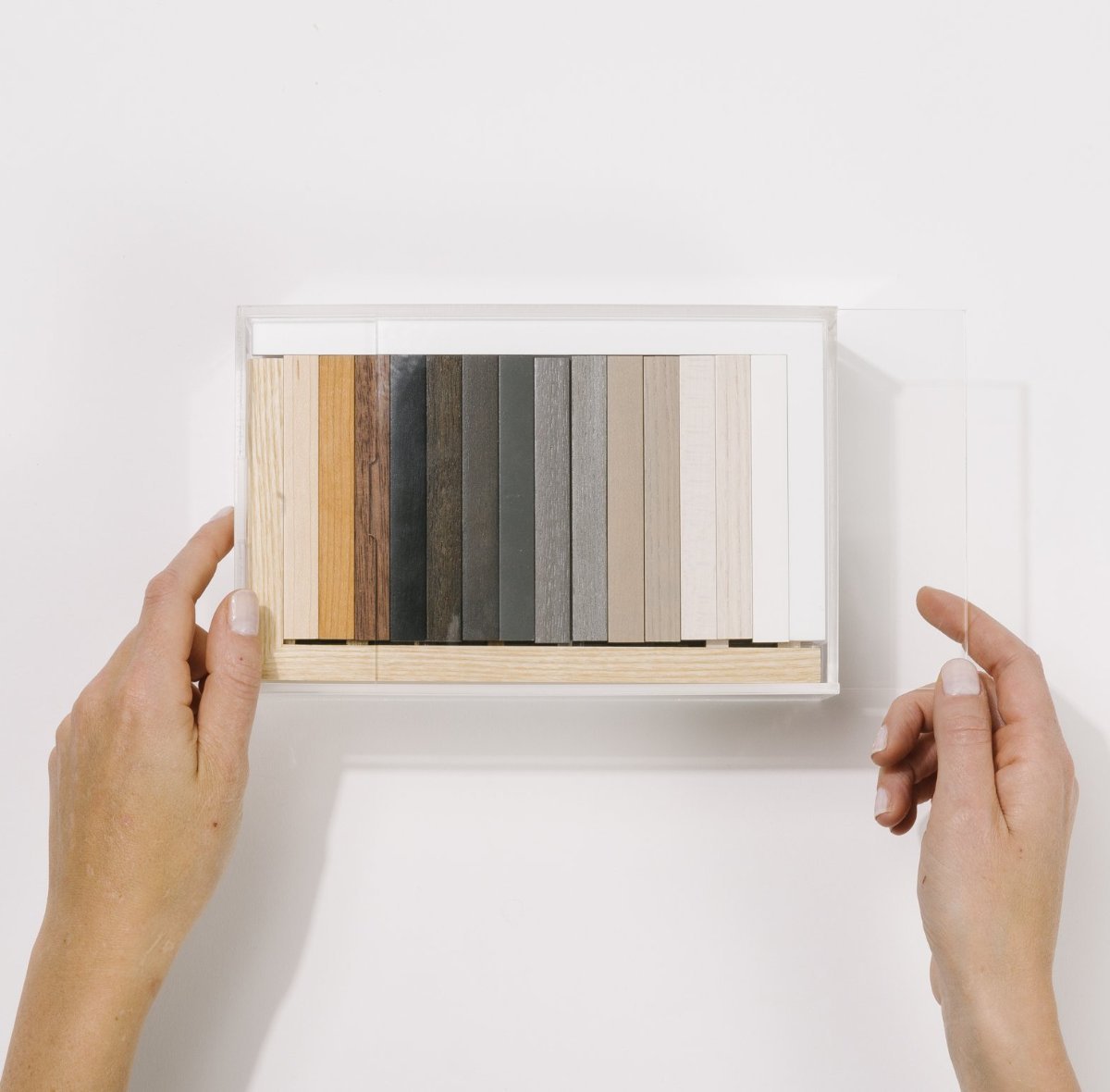 Simply Framed Black Label Sample Kit