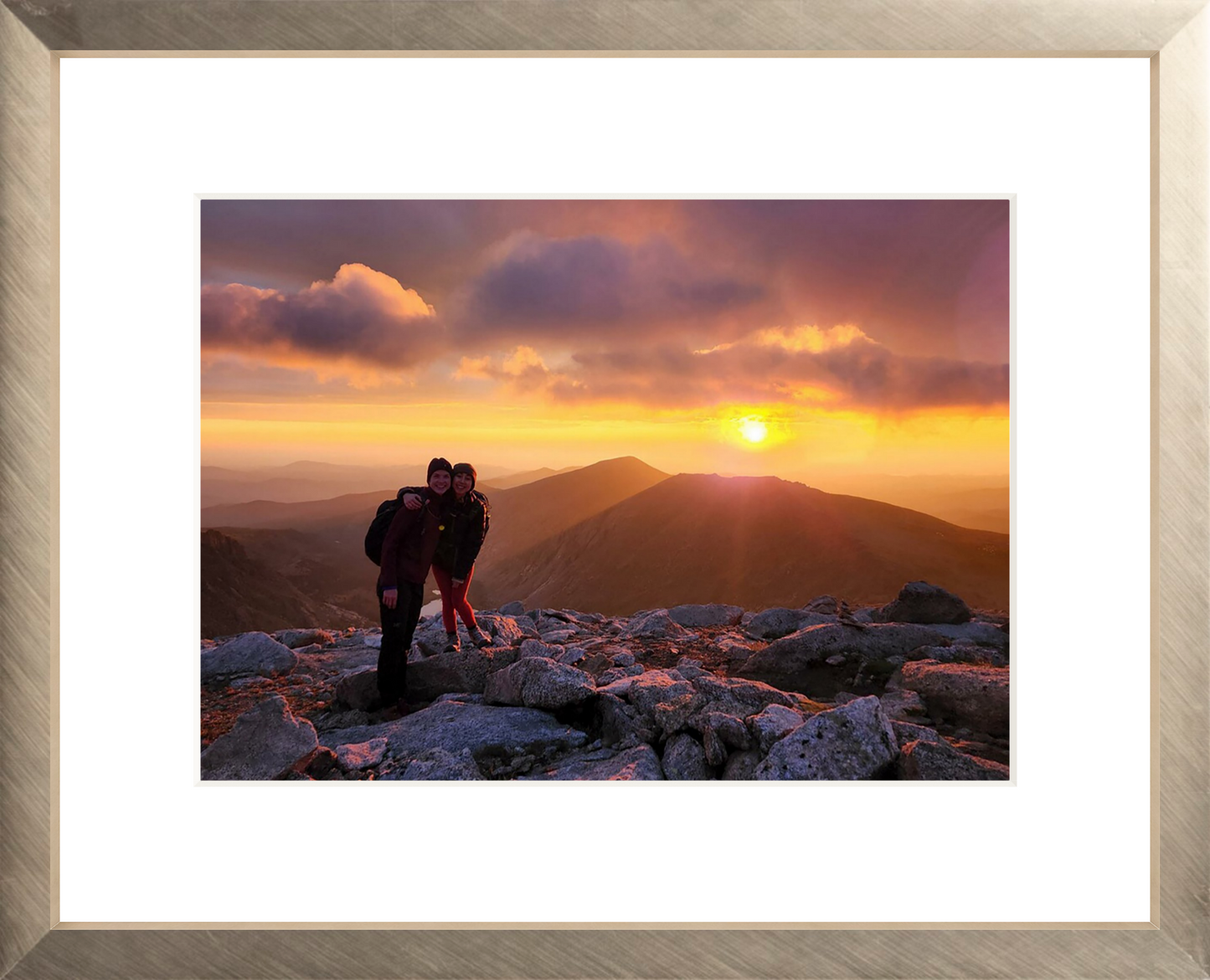 The Classic 20" x 16" Gift (Landscape)